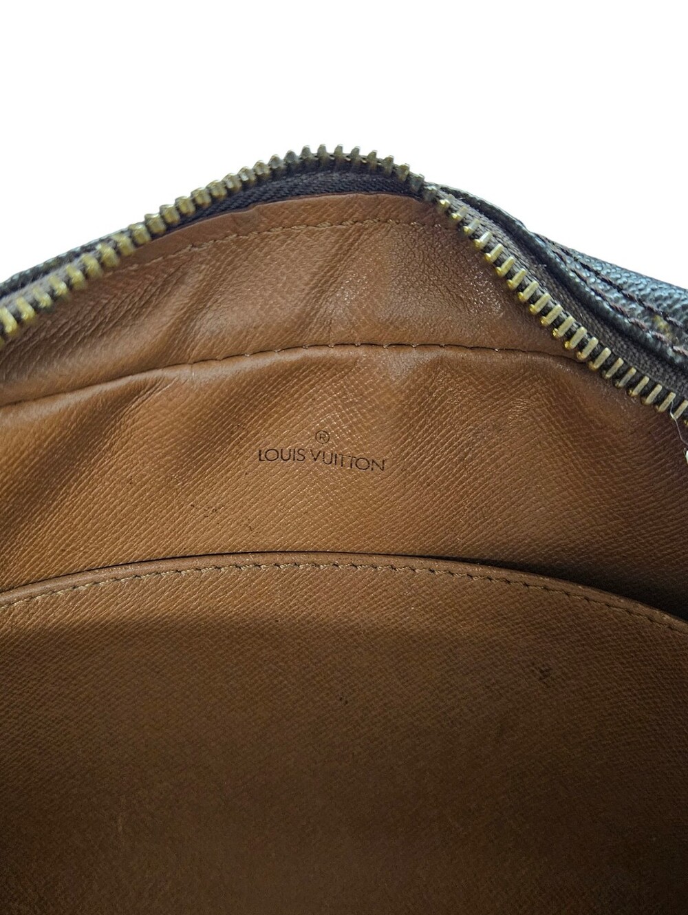 Louis Vuitton Brown Monogram Men's Bag - Picture 9 of 15